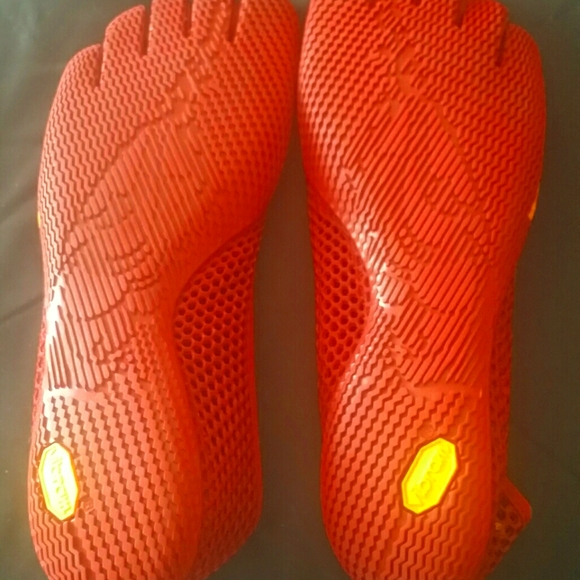 Sold - Picture 3 of 5